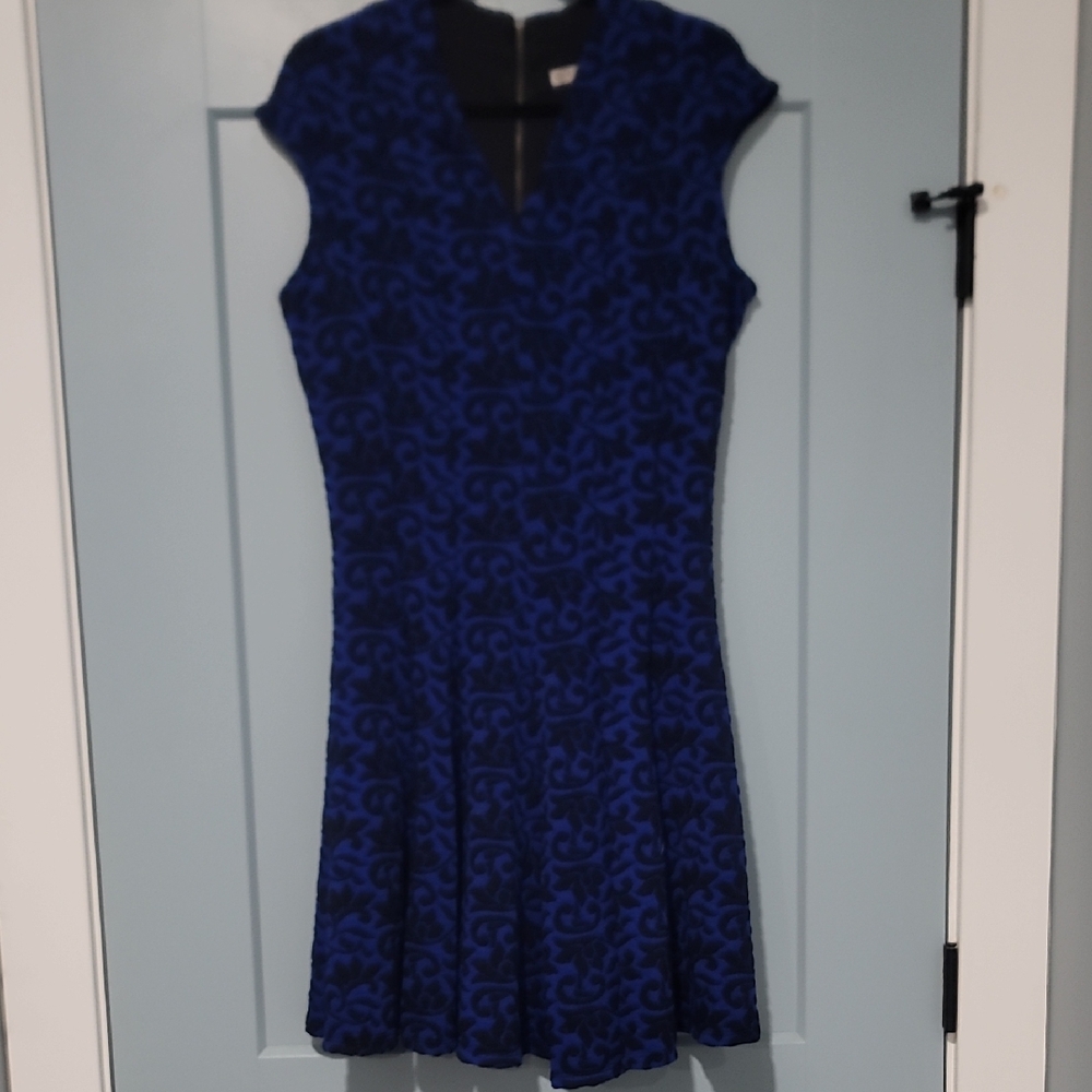 Chic Blue Patterned Mini Dress